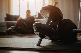 我国羽毛球男单全英赛内战 骆建佑挤下师弟晋级